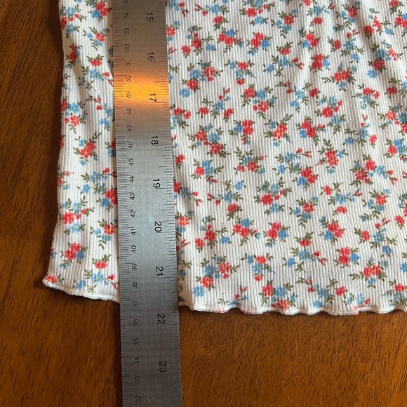 NWT Old Navy Floral Tank Top with lettuce trip and lace detail size M - Picture 12 of 13